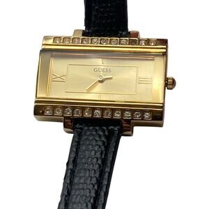 Guess Womens Sideways Tank Watch 34mm New Battery ang Adjustable Leather Band